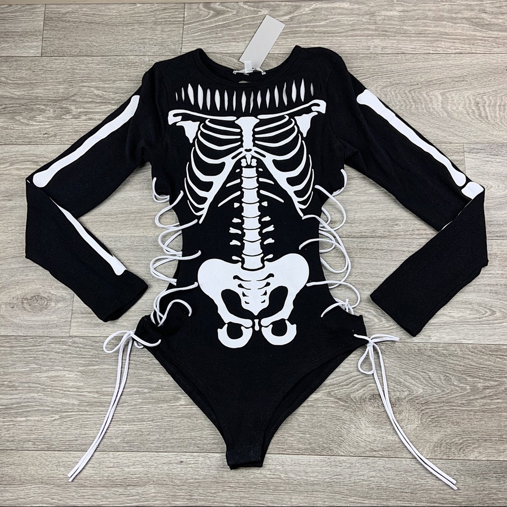 🔥💀 Skeleton Halloween Costume Bodysuit One…
